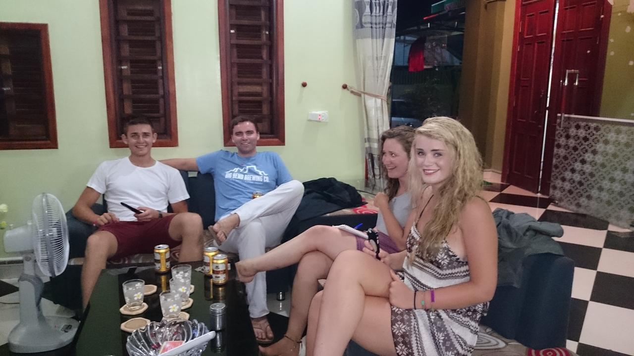 Backpackers Hotel ห่าติ๋ญ ภายนอก รูปภาพ